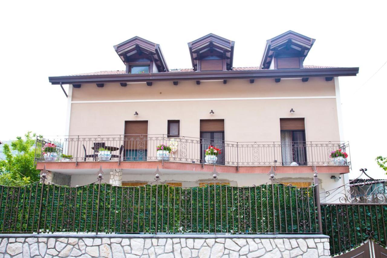 Borgo12 Bed and Breakfast Pimonte Exteriör bild
